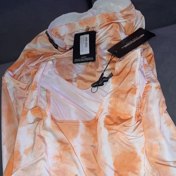 2 piece skirt set - Picture 2 of 2